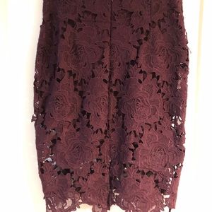 Lulus maroon lace skirt